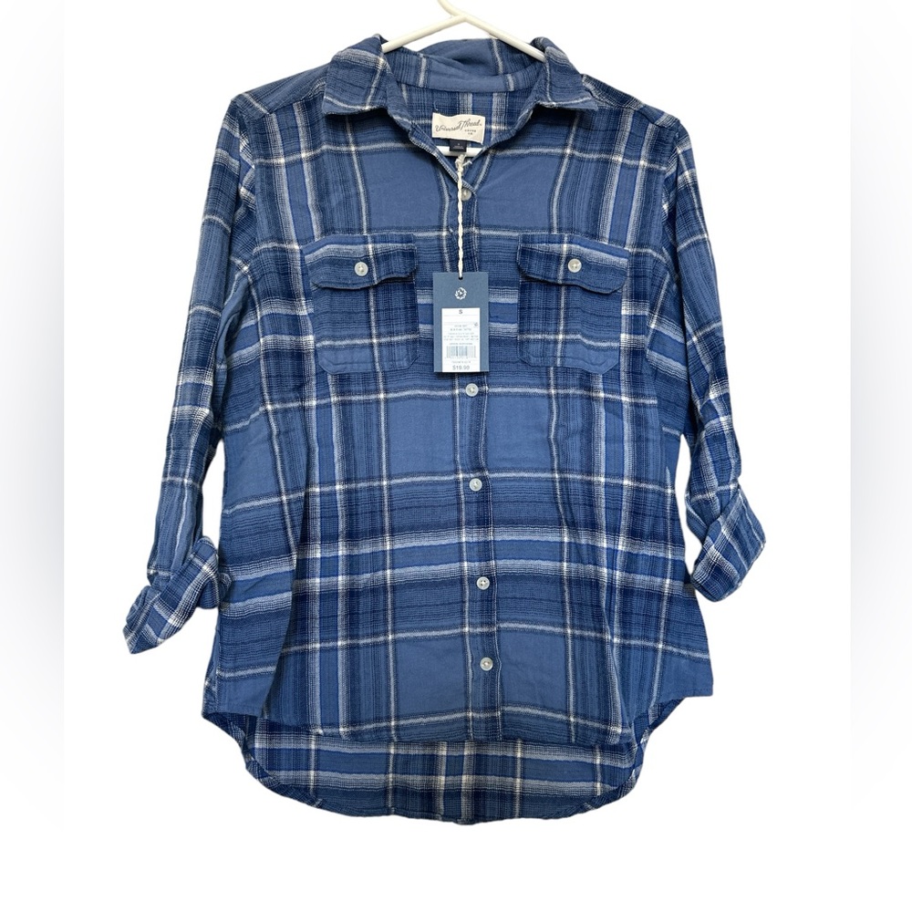 NWT Universal Thread Plaid Button Up, Size‎ Small